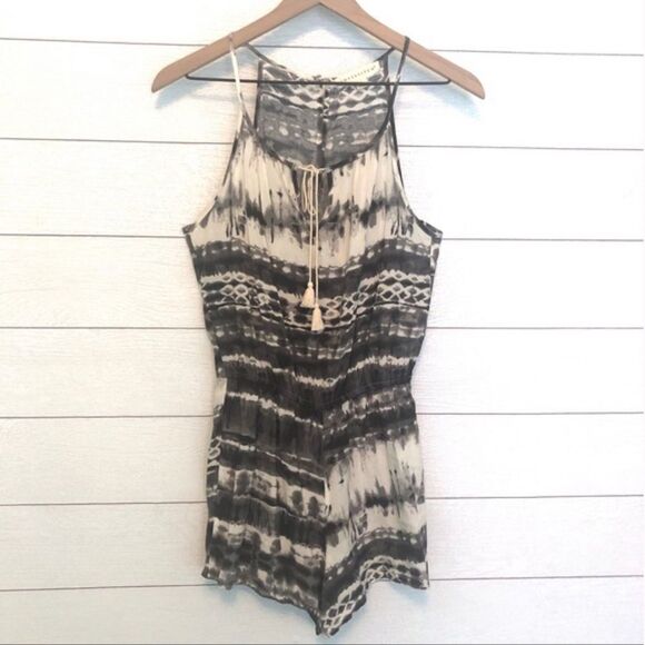 ✨ Love Stitch TieDye Tassle Romper✨ - Picture 2 of 4